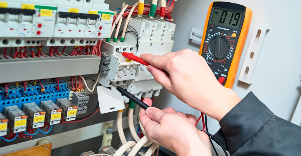 SIECO
Sistemas Eléctricos Comerciales - Estructuras y Montajes